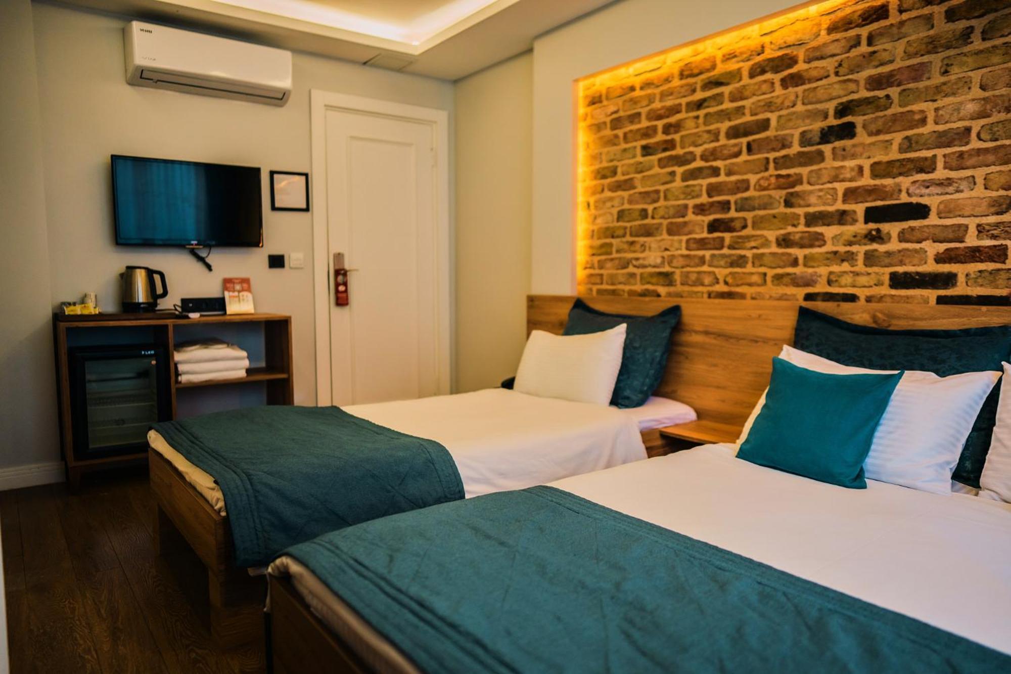 Taksim Santa Lucia Hotel Provincia di Provincia di Istanbul Esterno foto
